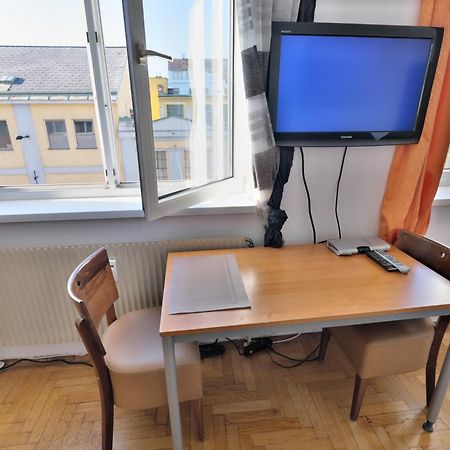 Schoenbrunn Apartment Вена Экстерьер фото